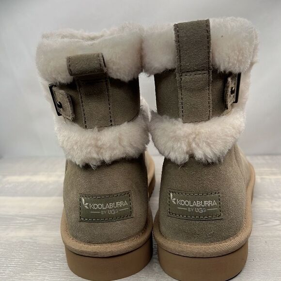 UGG    - Picture 11 of 14